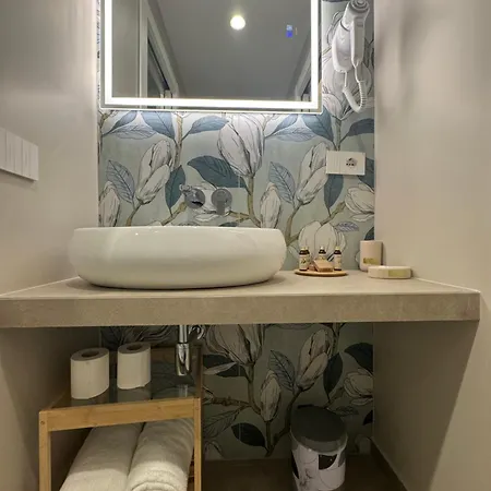 Lina & 4* ラ・スペツィア