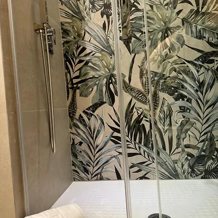 Lina & Affittacamere 4*