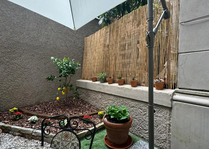 Lina & Penzion La Spezia